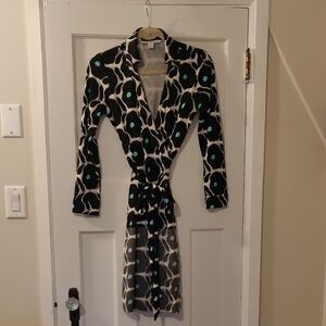 Diane von Furstenberg New Jeanne 2 Silk Wrap Dress